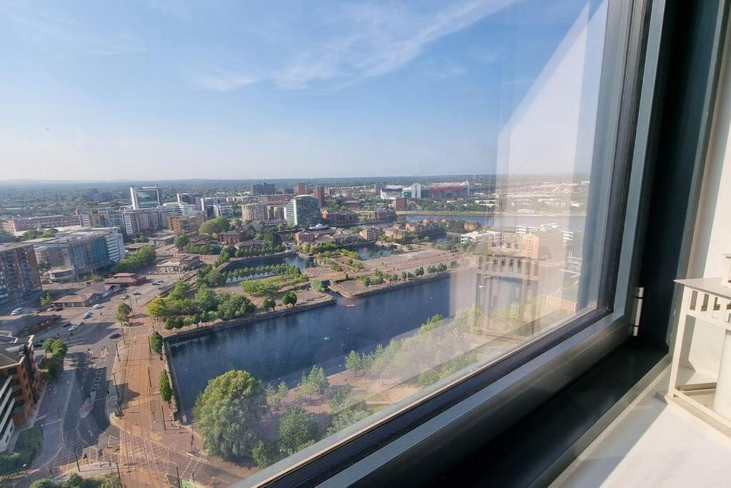 2 Bedroom Penthouse Manchester Exterior photo